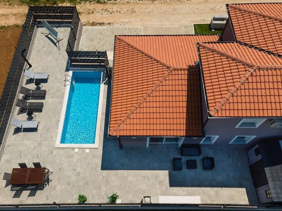 Apartment Flego With Private Swimming Pool And Big Outside Space Funtana