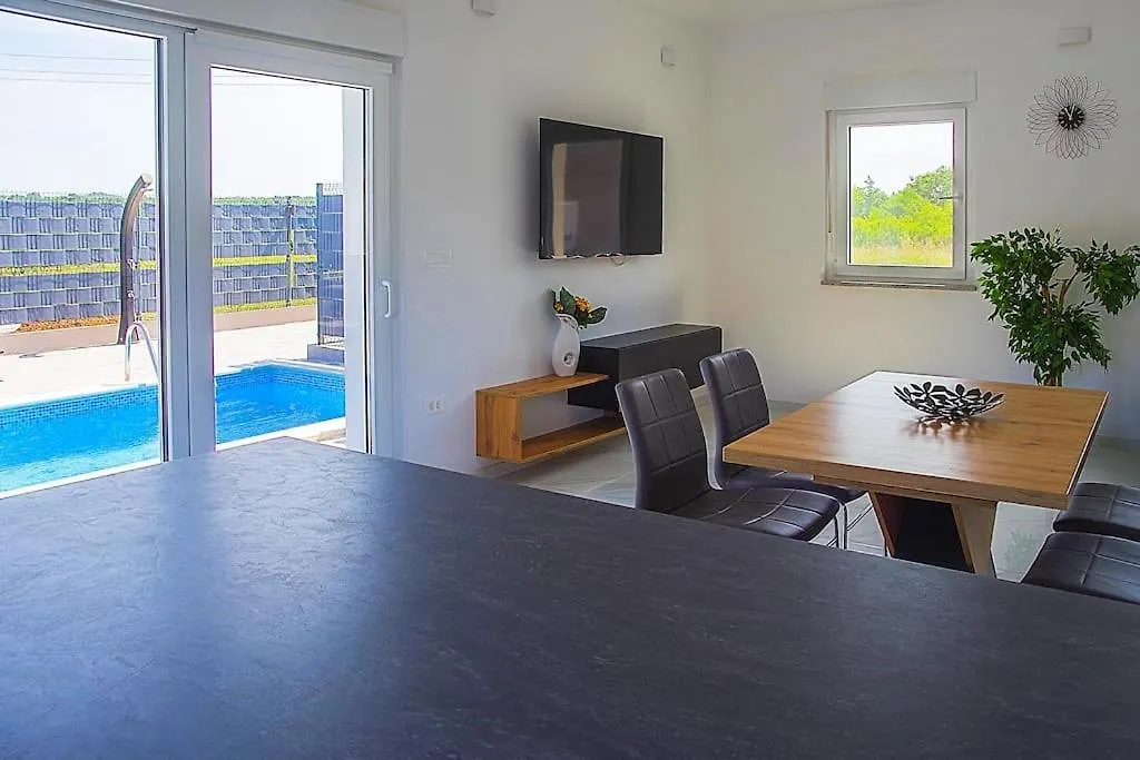 Apartment Flego With Private Swimming Pool And Big Outside Space Funtana 0*,  Croatia