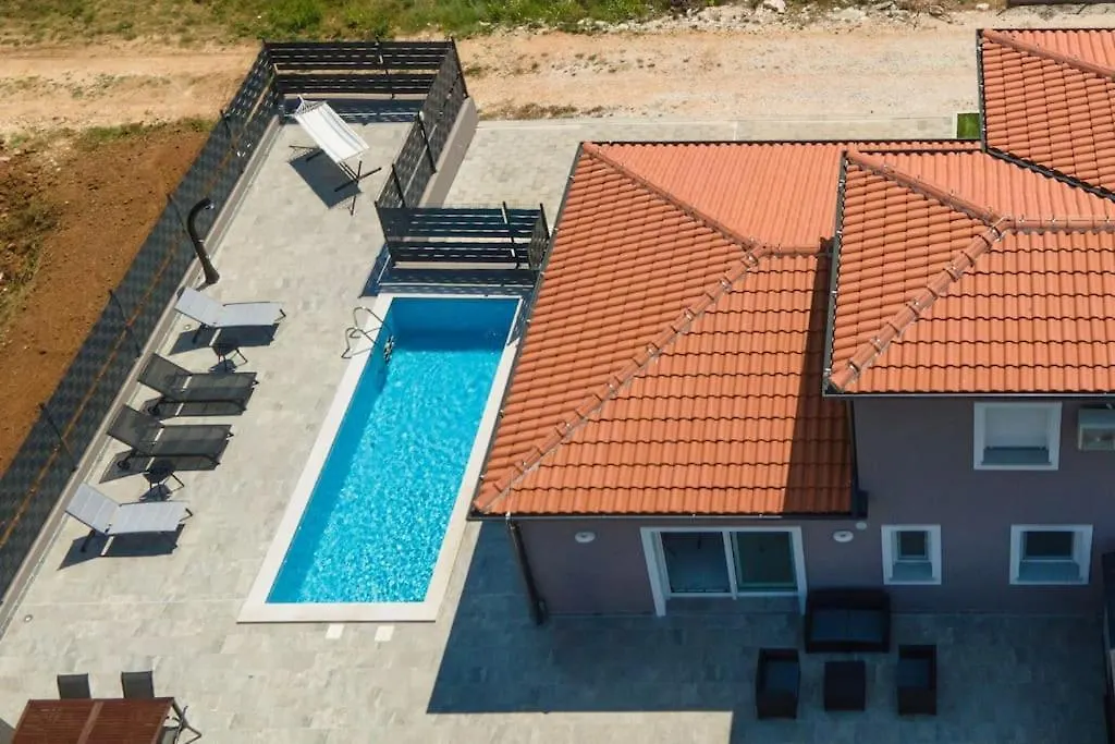 Apartment Flego With Private Swimming Pool And Big Outside Space Funtana 0*,  Croatia
